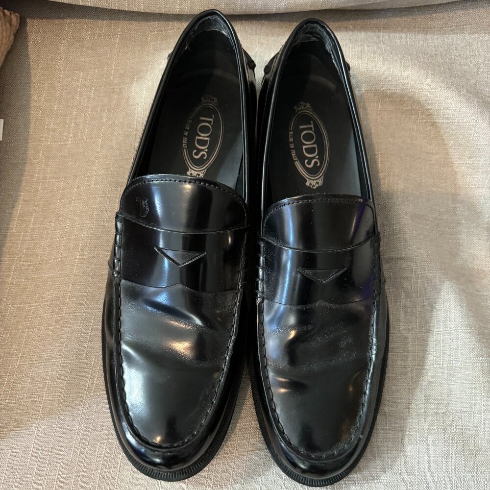 Tod's Black Leather Loafers